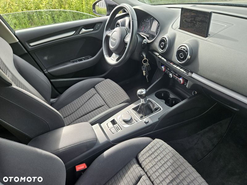 Audi A3 Sportback - 5