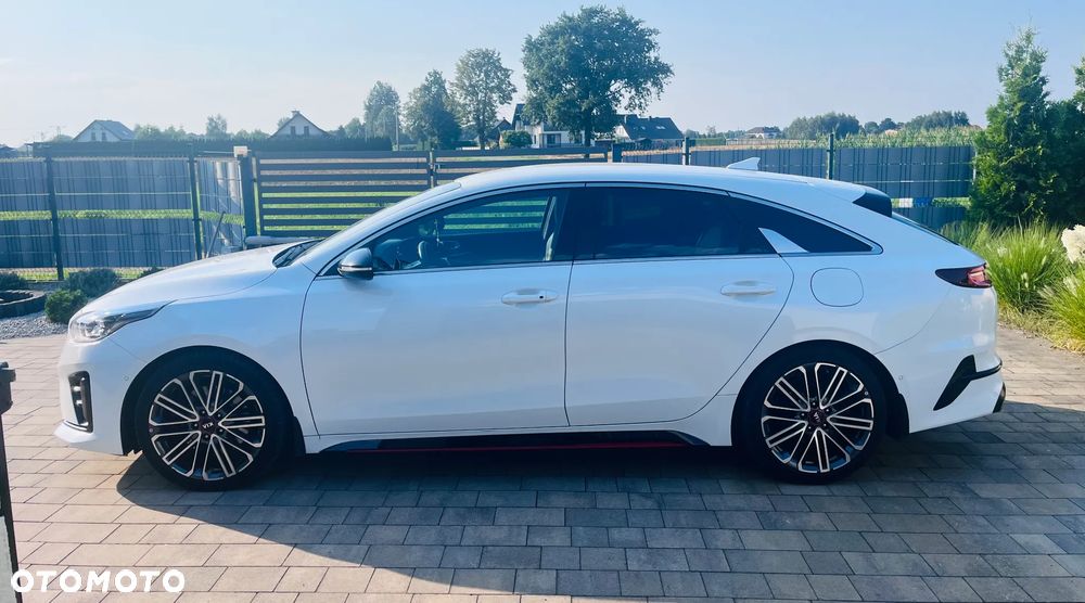 Kia ProCeed - 5