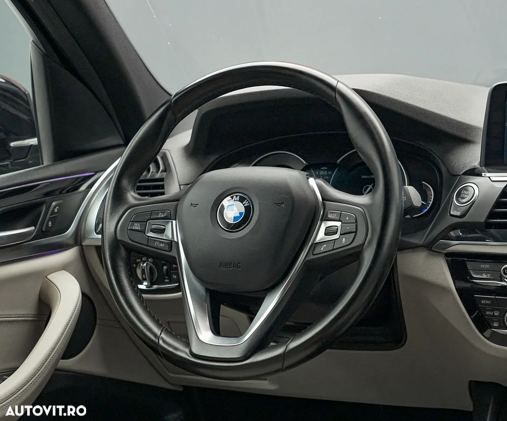 BMW X3 xDrive20d AT Luxury Line - 18