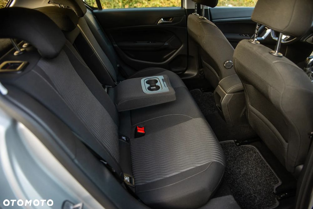 Peugeot 308 1.2 PureTech Access EU6 - 19