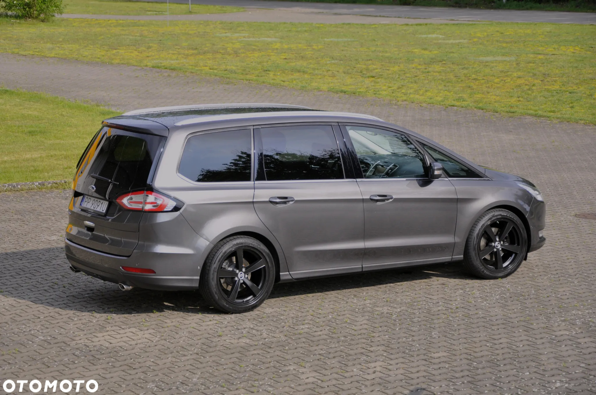 Ford Galaxy 2.0 TDCi Bi-Turbo Titanium - 9