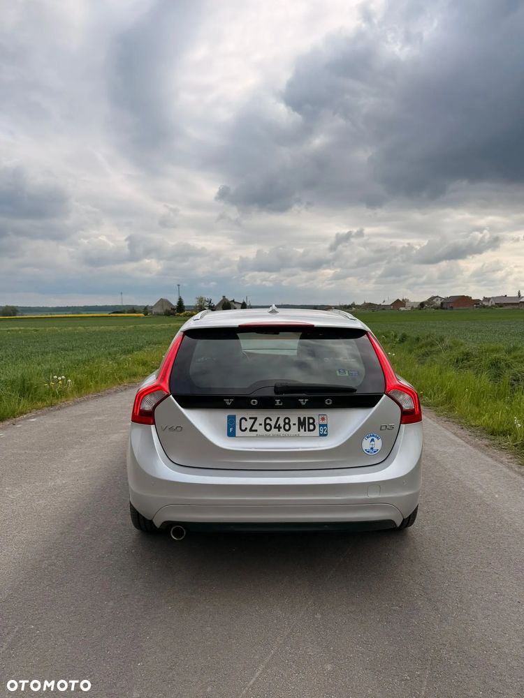 Volvo V60 D3 Kinetic - 8