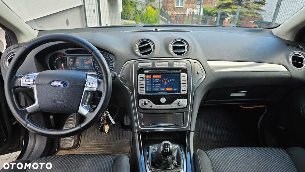 Ford Mondeo 2.0 Titanium - 2