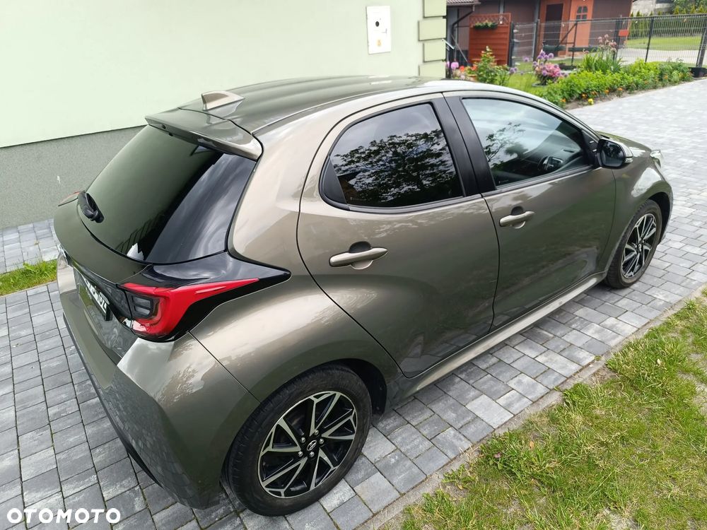 Toyota Yaris 1.0 Premium - 17