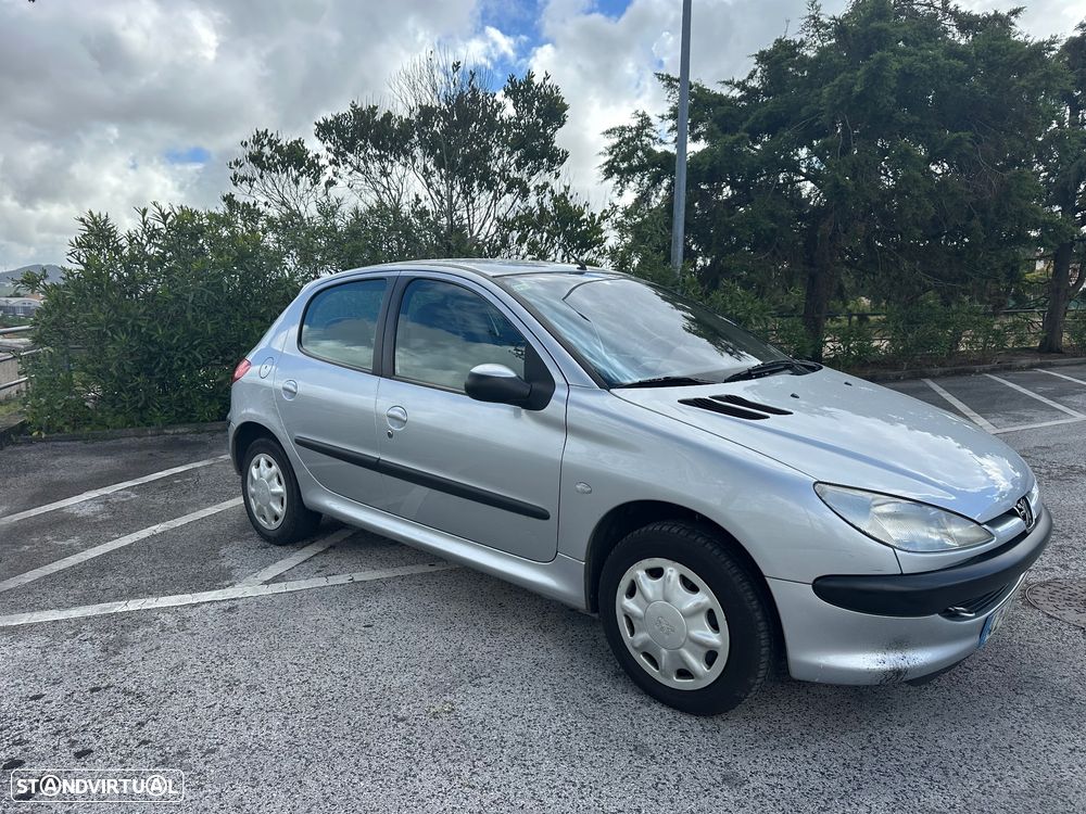 Peugeot 206 1.1 XT - 3
