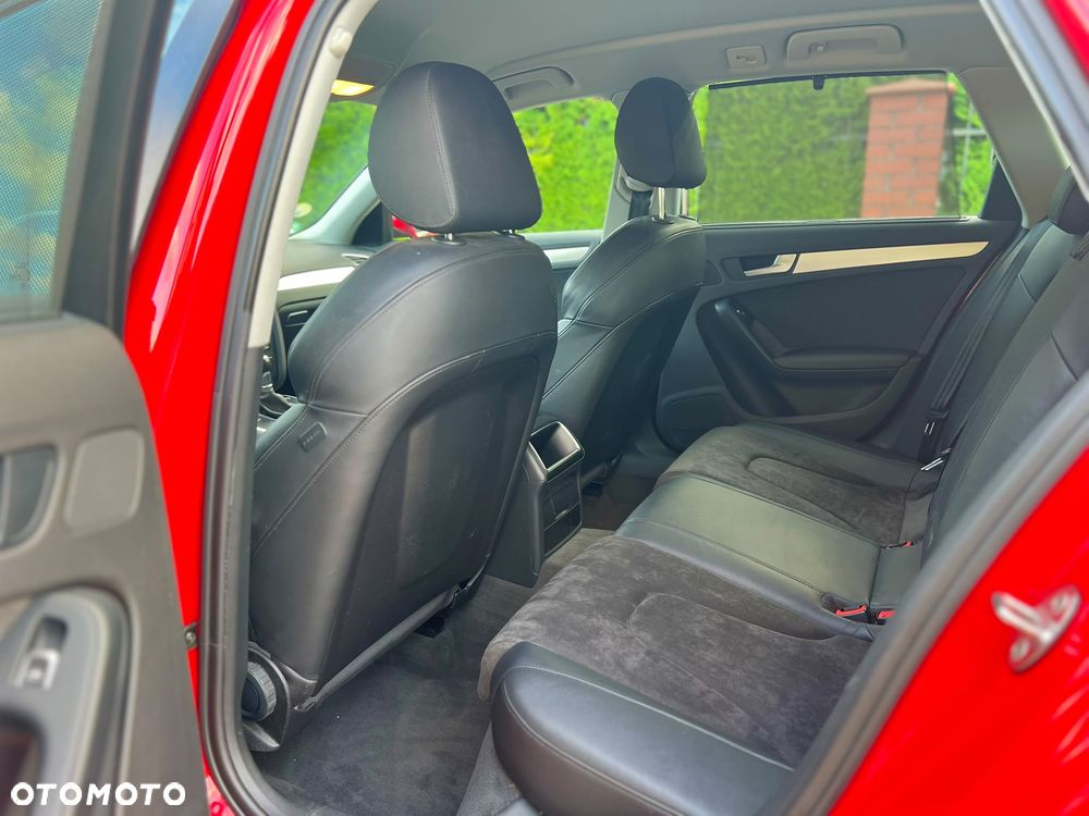 Audi A4 Avant 2.0 TDI DPF quattro S line Sportpaket - 15