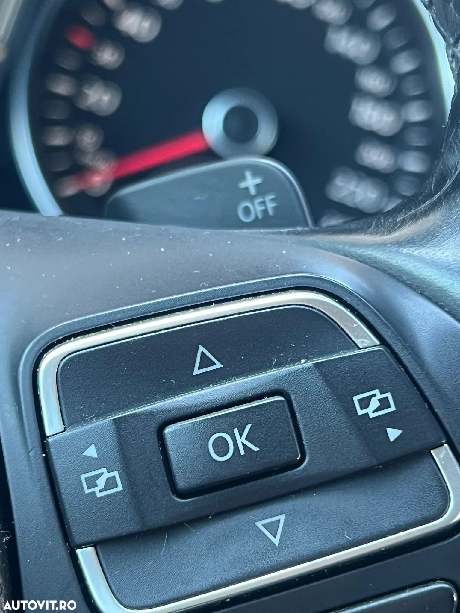 Volkswagen Passat Variant 2.0 TDI DPF DSG Highline - 10