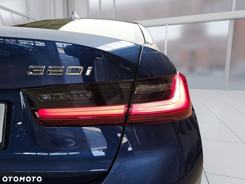 BMW Seria 3 320i Advantage - 26