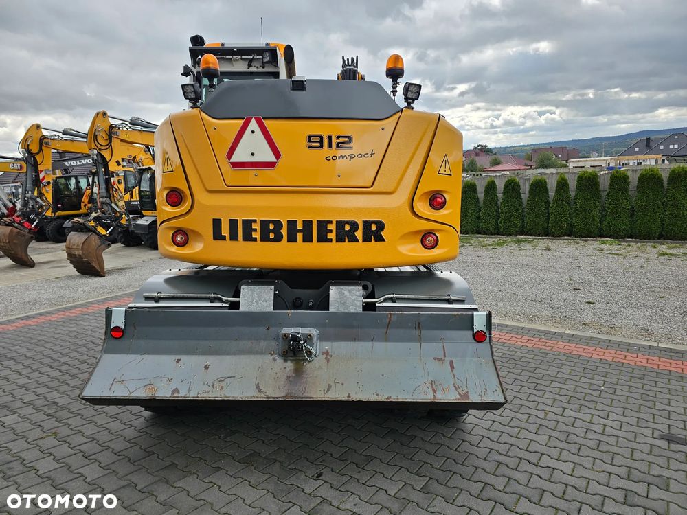 Liebherr A 912 Compact - 4