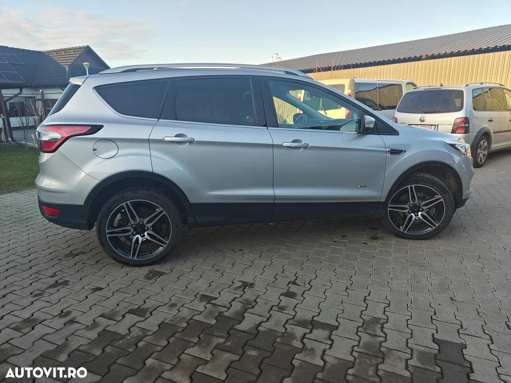 Ford Kuga 1.5 EcoBoost 4WD Titanium - 6