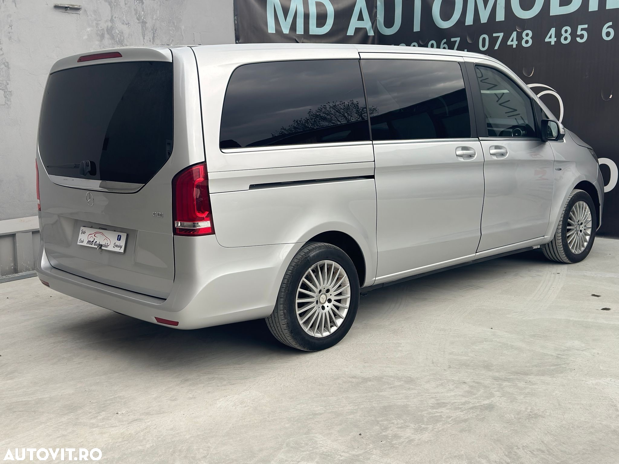 Mercedes-Benz V - 24