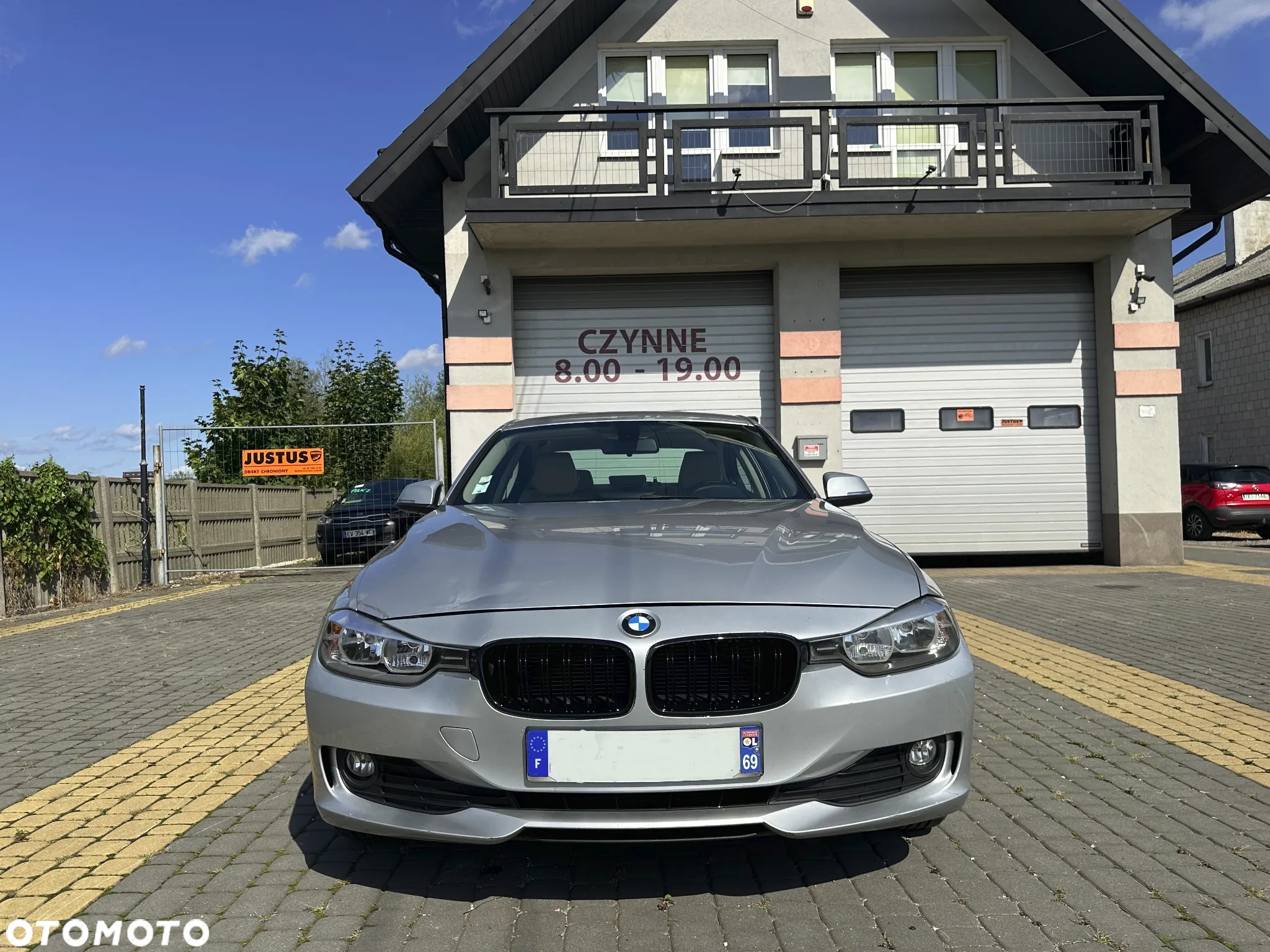 BMW Seria 3 318d Luxury Line - 2