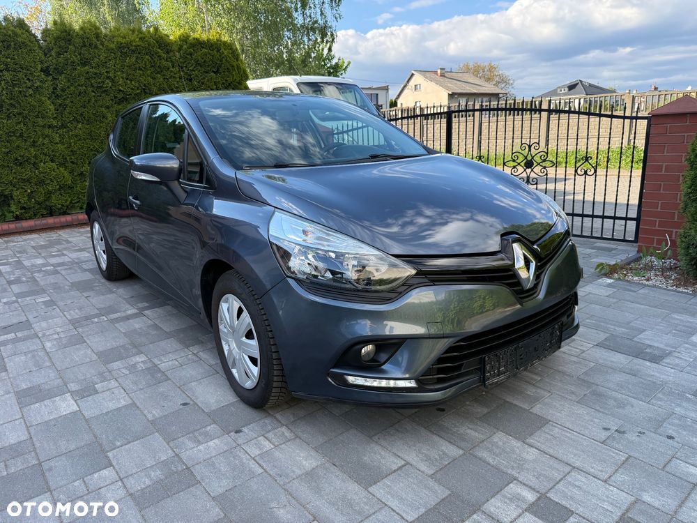 Renault Clio 1.2 16V 75 Business - 4