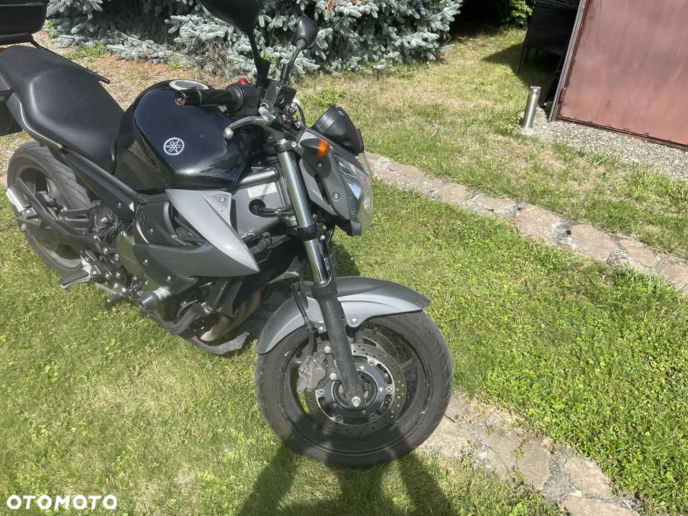 Yamaha XJ - 6