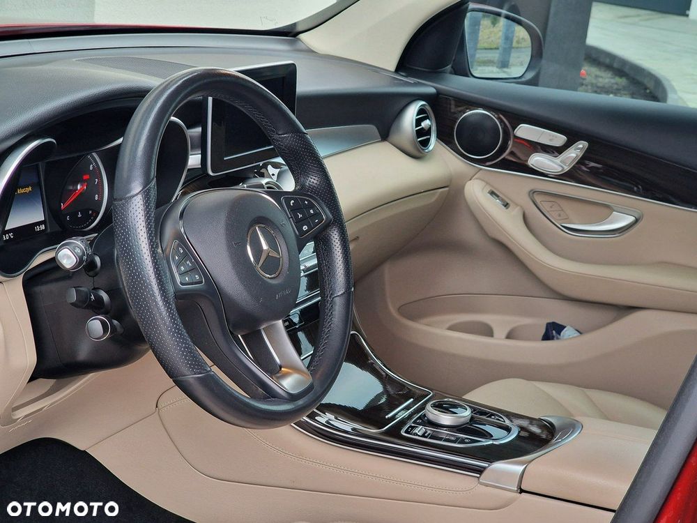 Mercedes-Benz GLC - 11