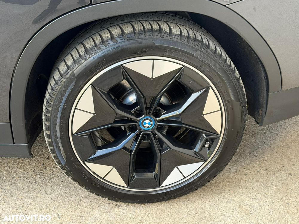 BMW iX3 Inspiring - 39
