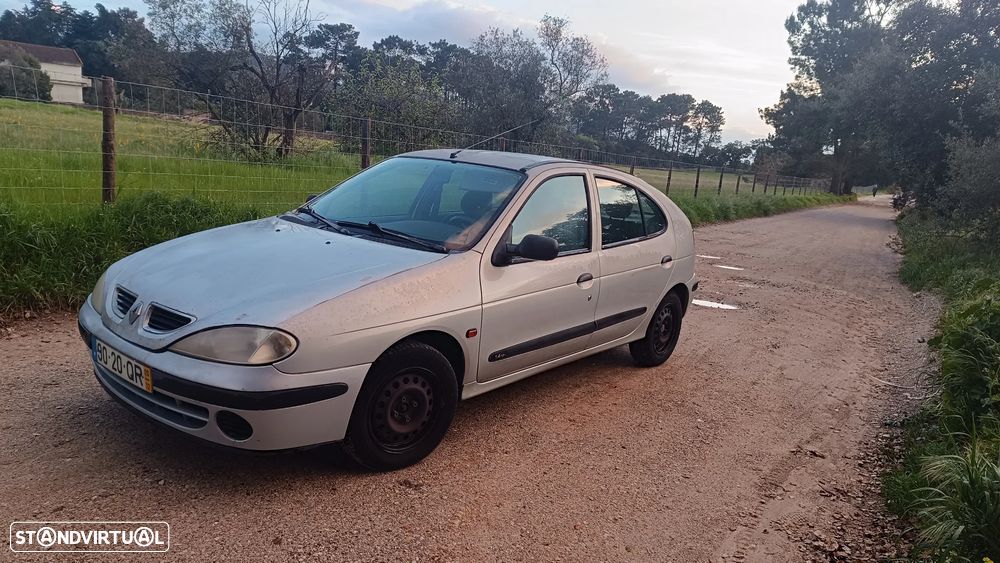 Renault Mégane 1.4 16V RTE - 1