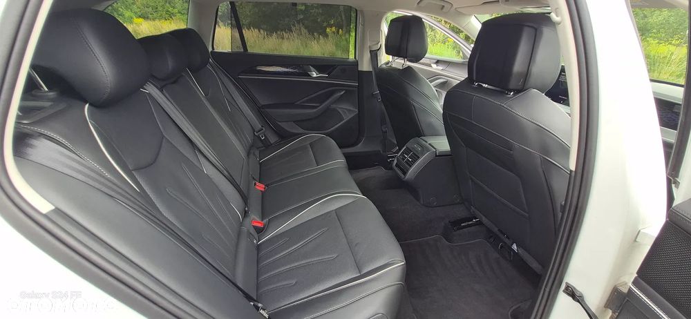 Volkswagen Passat - 26