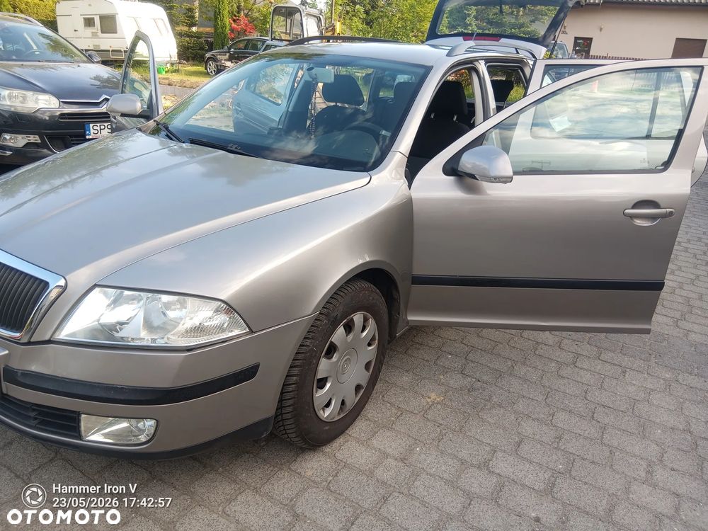 Skoda Octavia 1.6 Combi - 3
