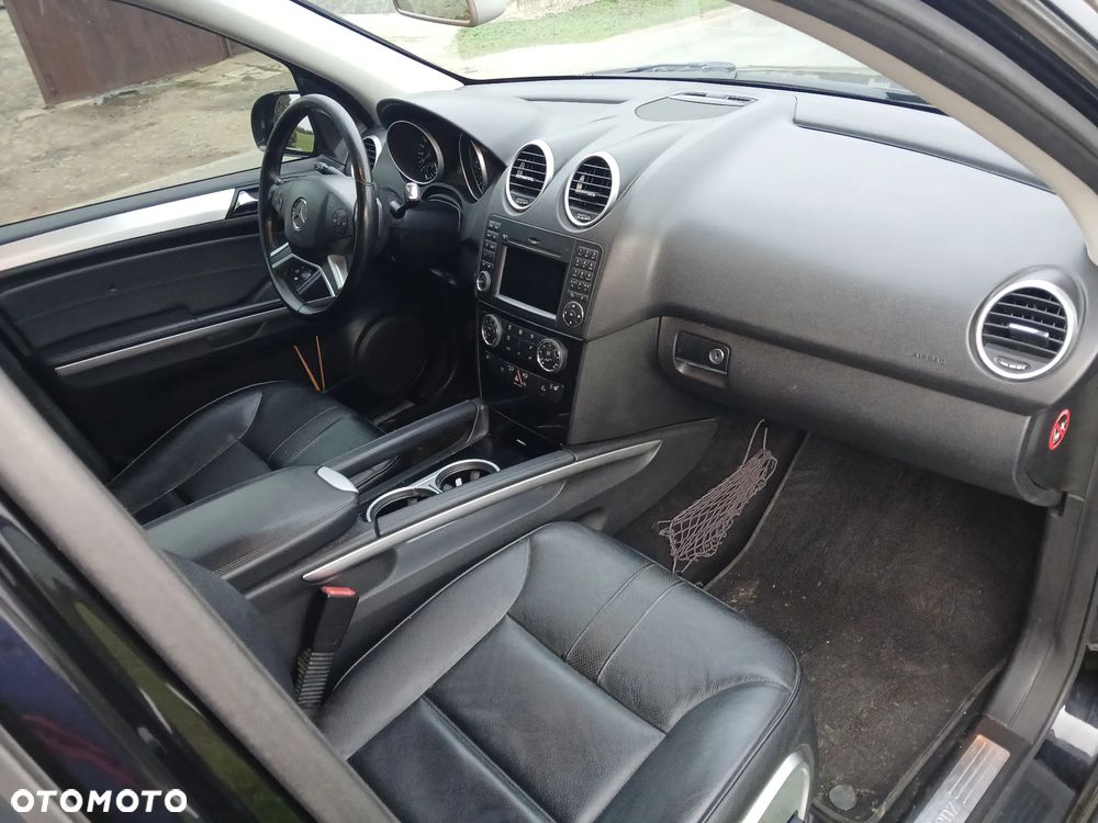 Mercedes-Benz ML - 6