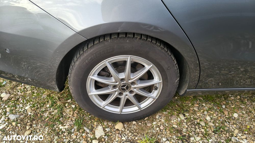 Mercedes-Benz CLA - 13