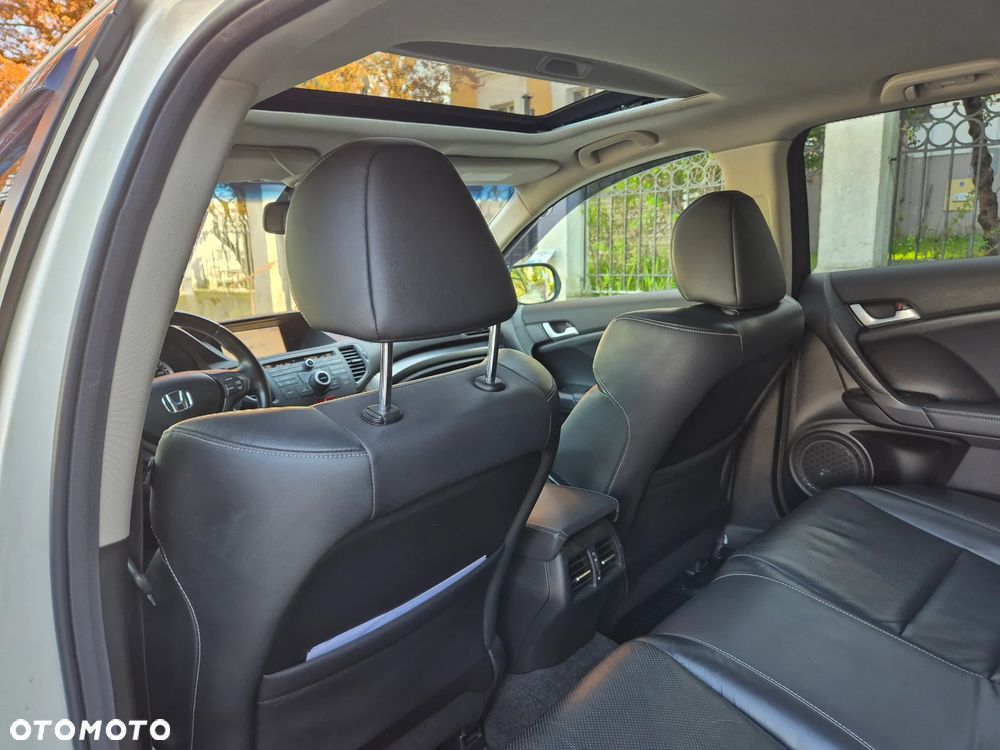 Honda Accord 2.2d Executive Navi - 24