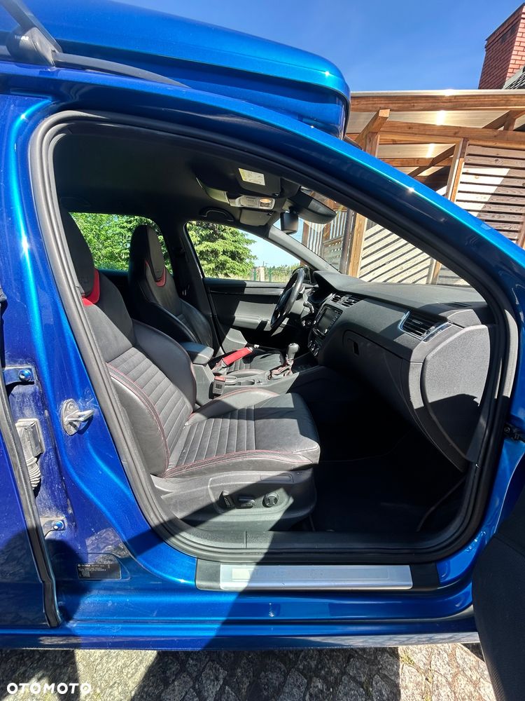 Skoda Octavia 2.0 TSI RS DSG - 17