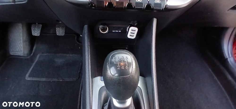 Kia Rio 1.4 crdi L - 22