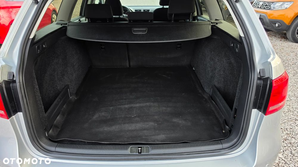 Volkswagen Passat 2.0 Blue TDI SCR Comfortline - 16