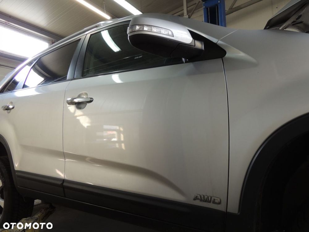 Drzwi prawy przód KIA Sorento II '10 4WD - 1