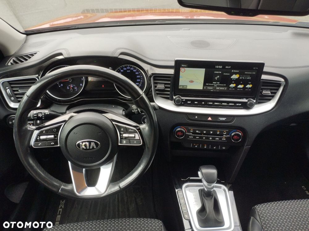 Kia XCeed 1.6 T-GDI L Business Line DCT - 13