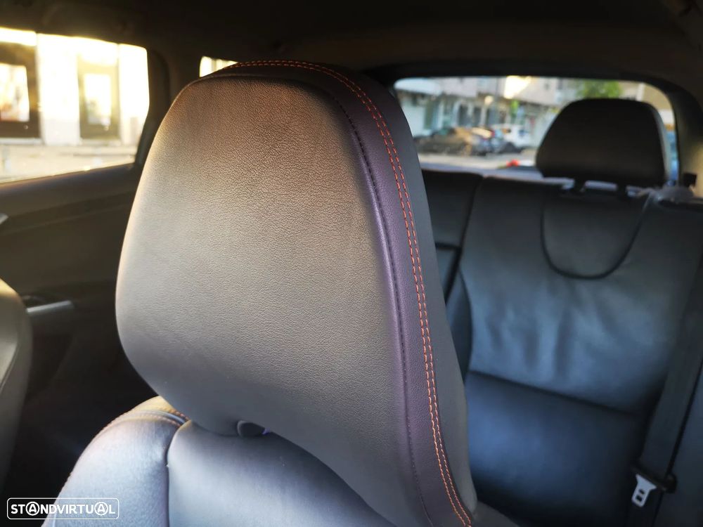 Volvo XC 60 2.0 D3 Drive Start/Stop - 11