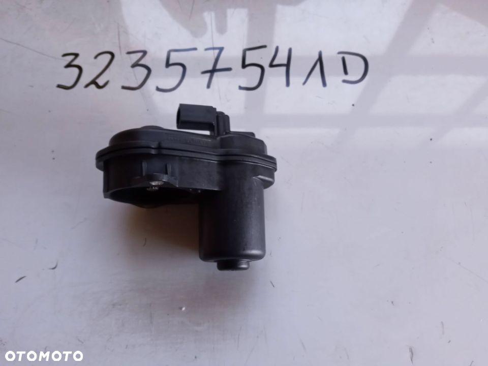 BMW 5 G30 G31 G38 ZACISK HAMULCOWY LEWY TYLNY TYŁ 32357541D NOWY!!! - 1