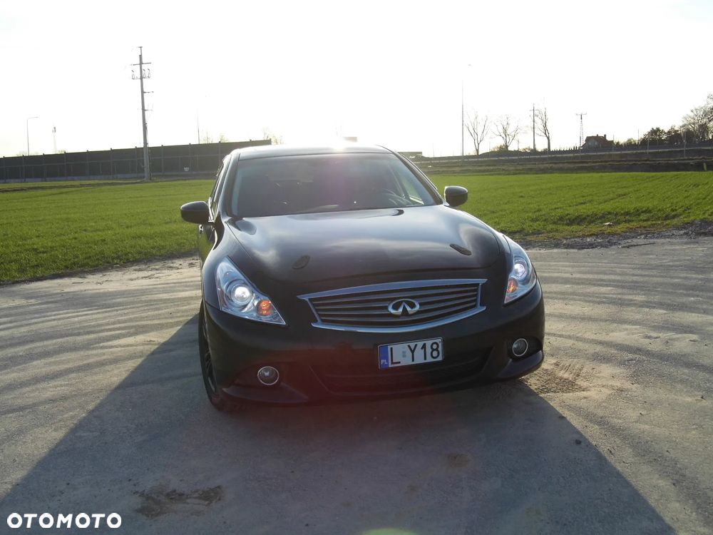 Infiniti G G37 AWD - 2