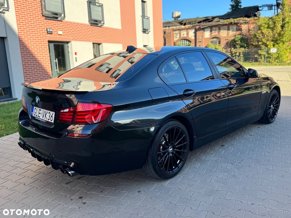 BMW Seria 5 528i xDrive - 6