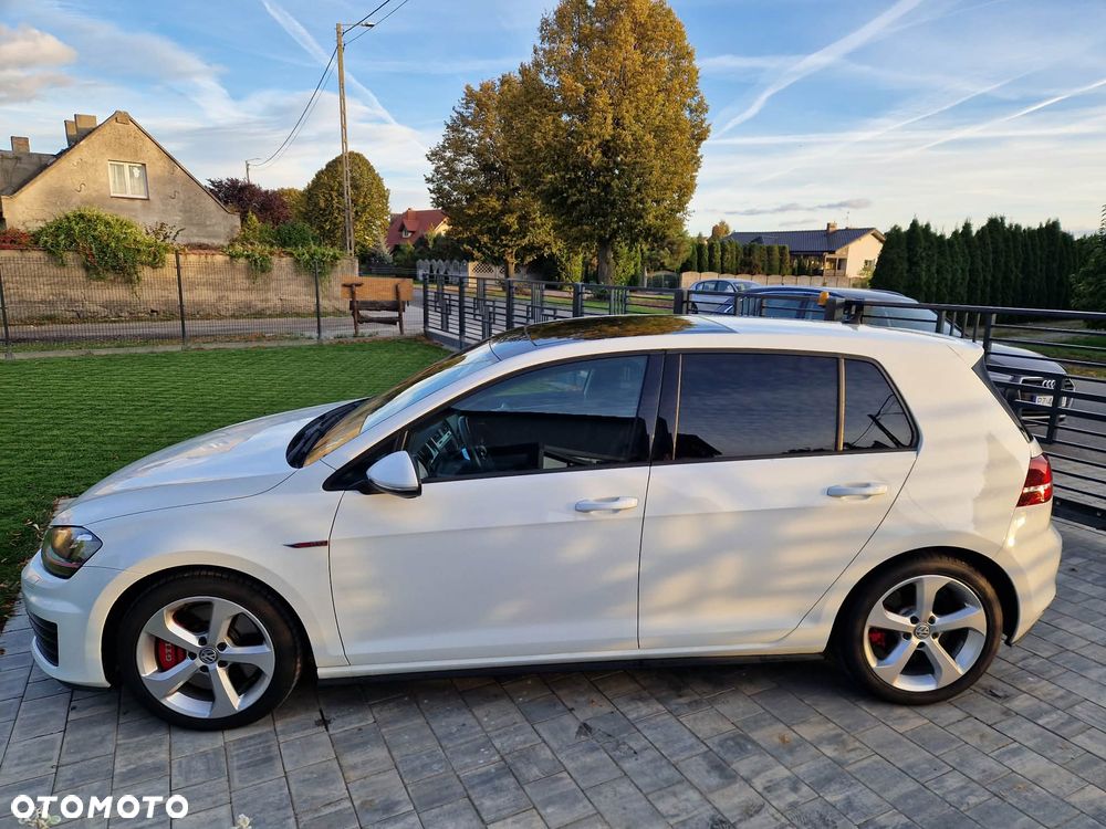Volkswagen Golf GTI Performance BlueMotion Technology DSG - 5