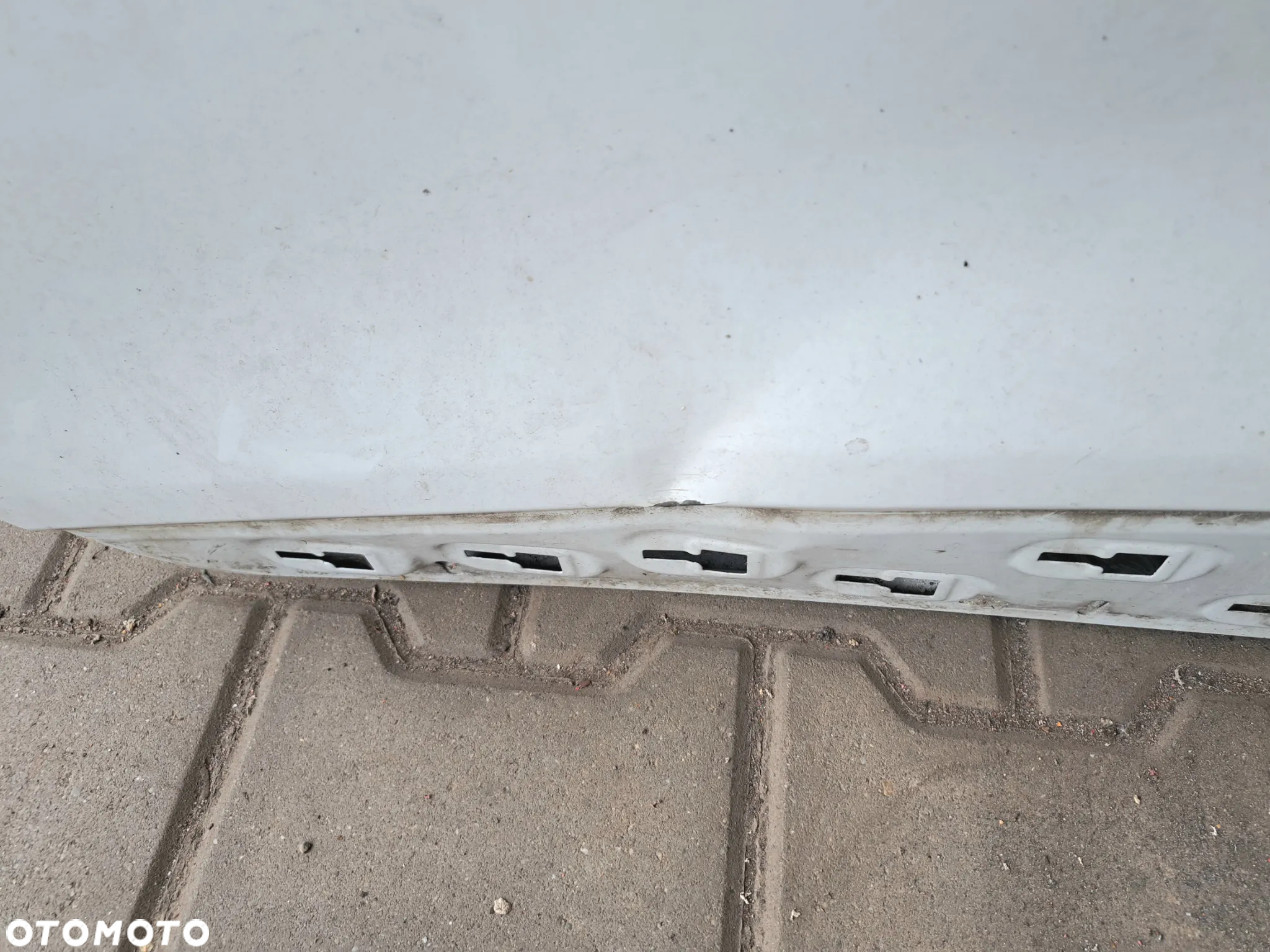 DRZWI TYŁ PRAWE RENAULT CLIO IV 4 - 2