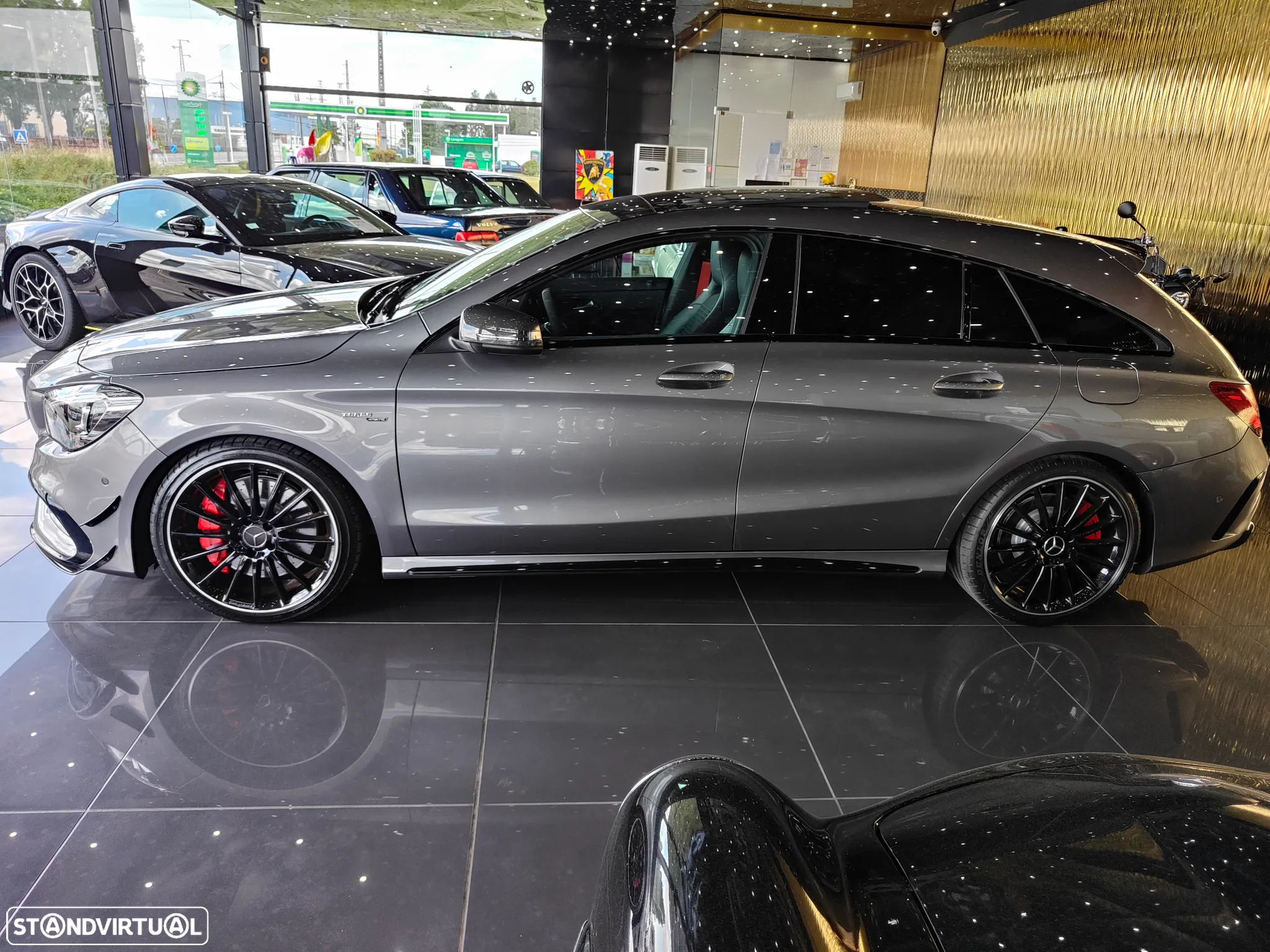 Mercedes-Benz CLA 45 AMG 4Matic Shooting Brake 7G-DCT - 4