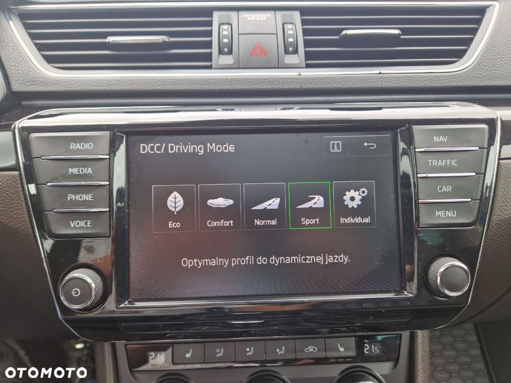 Skoda Superb 2.0 TSI 4x4 DSG L&K - 19