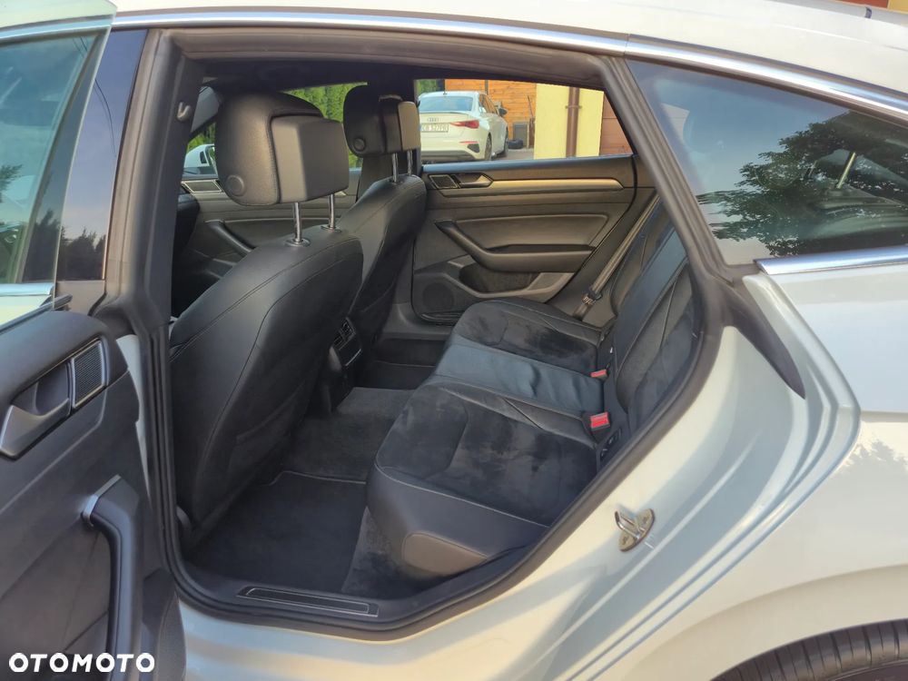 Volkswagen Arteon 2.0 TDI SCR R-Line DSG - 15