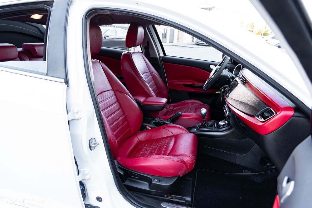 Alfa Romeo Giulietta 1.6 JTDM Sport - 24