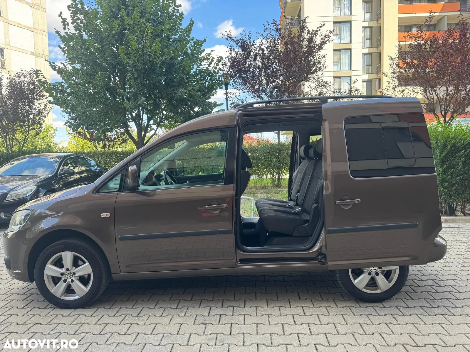 Volkswagen Caddy Maxi 1.6 TDI BlueMotion Comfortline - 8