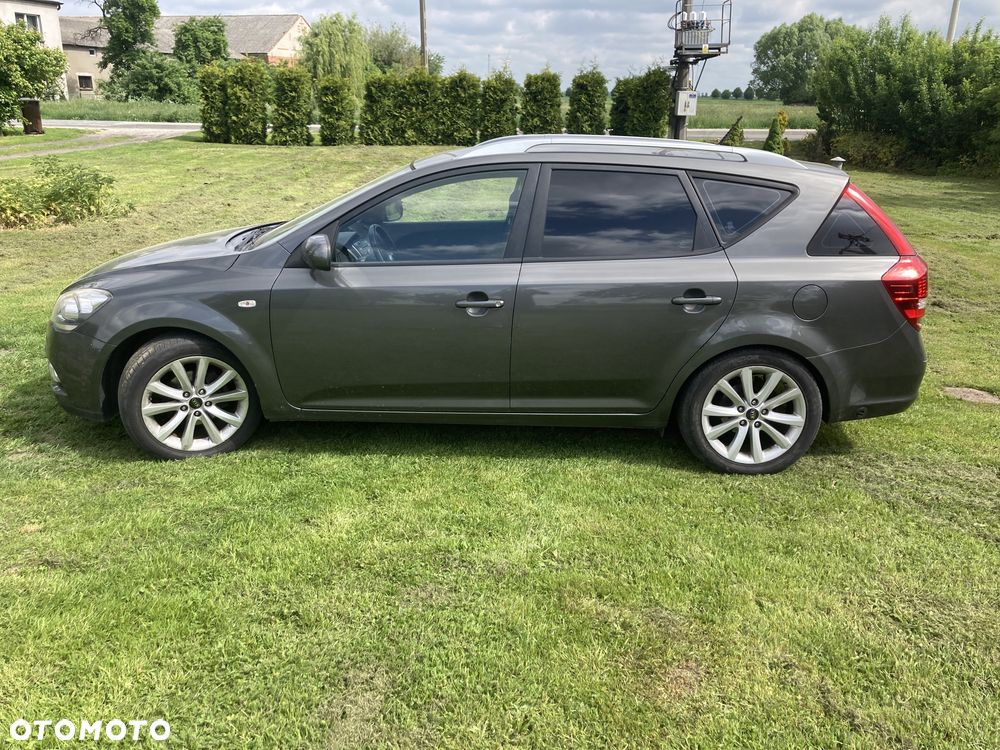 Kia Ceed - 3