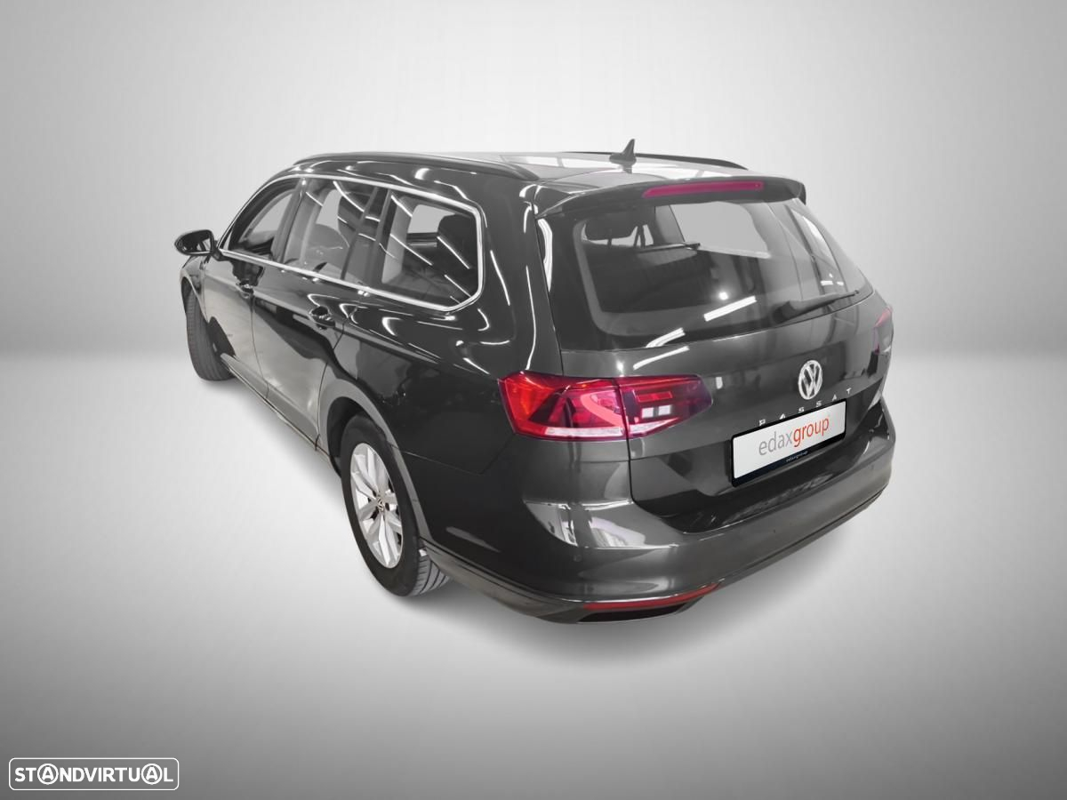 VW Passat Variant 1.6 TDI Business DSG - 2