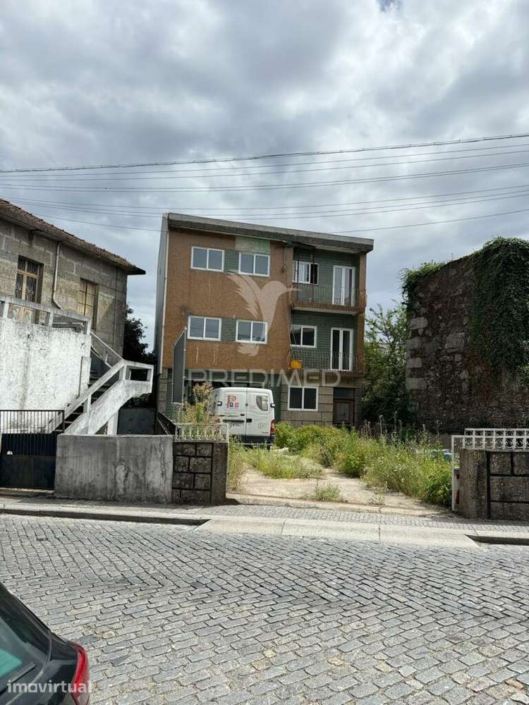 Moradia T3 +3 no centro da Lixa - Grande imagem: 3/22