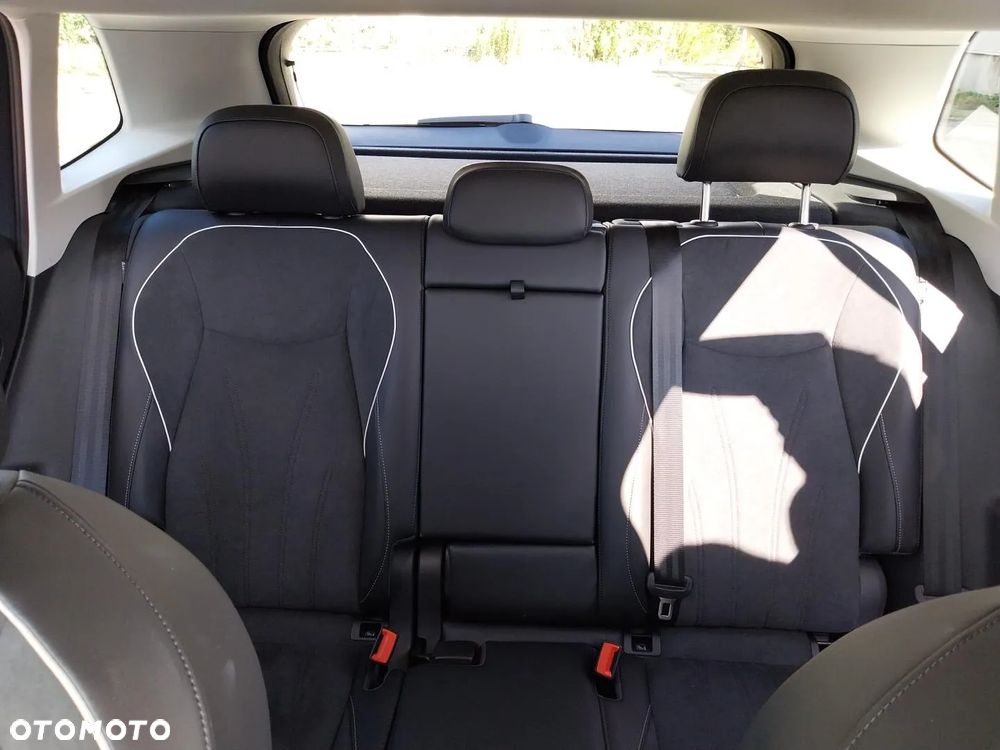 Volkswagen Tiguan - 14