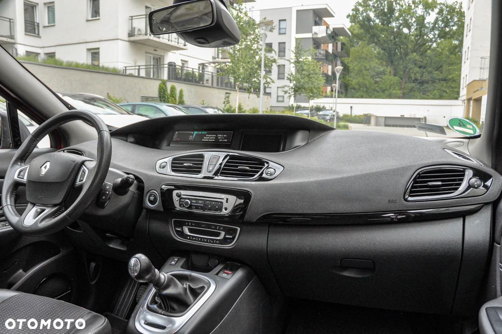 Renault Scenic - 10