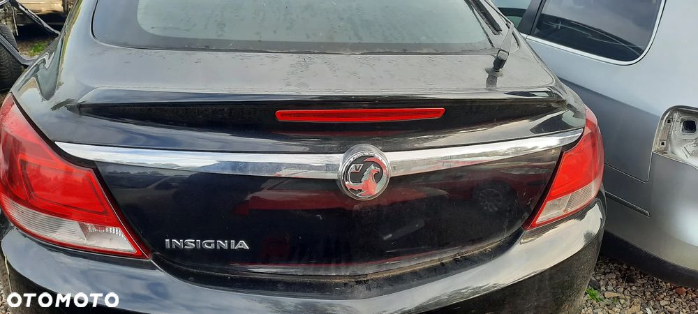 * KLAPA BAGAŻNIKA OPEL INSIGNIA A HB * - 2