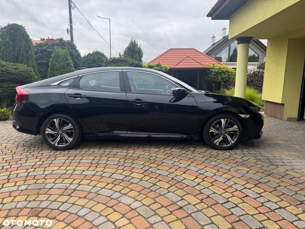 Honda Civic 1.5 T Executive - 3