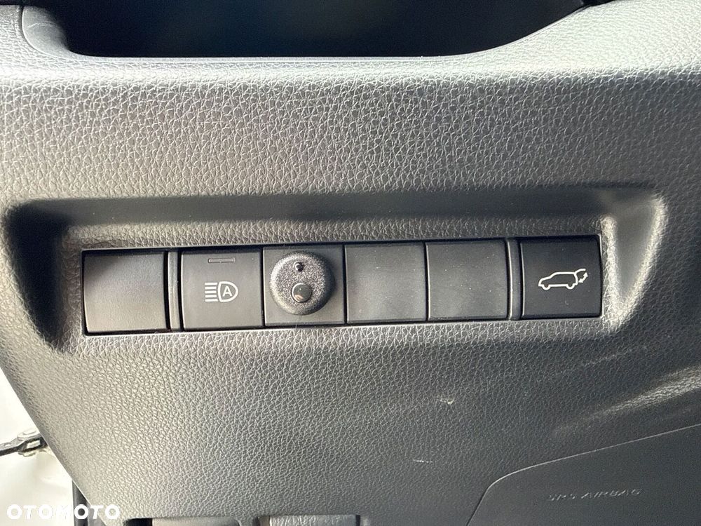 Toyota RAV4 2.0 Comfort 4x4 - 24